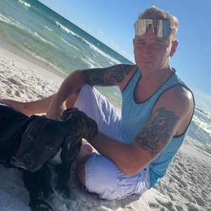 Meet your Posher, Elton